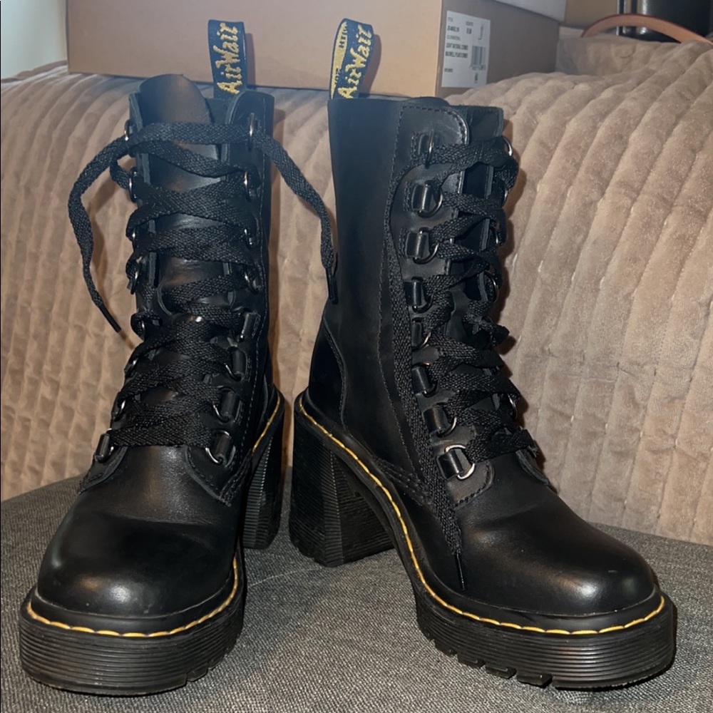 Dr. Martens CHESNEY